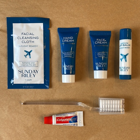 SUNDAY RILEY United Airlines Polaris Luxury Class Amenities Kit  NEW WITH TAGS - Picture 5 of 10